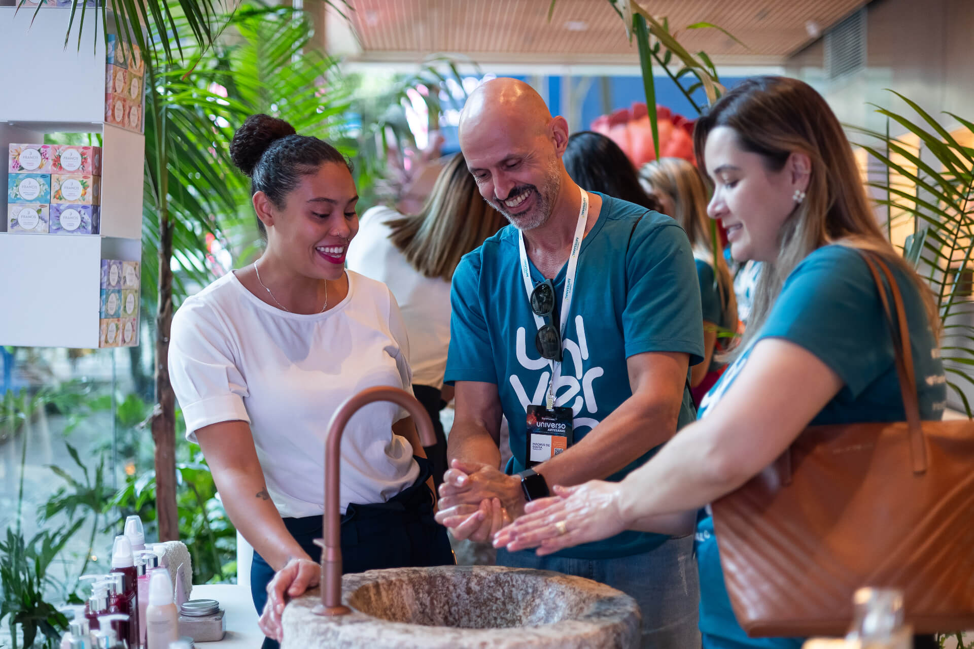 b2b972a7-13cd-4e42-95e4-46b123de9019